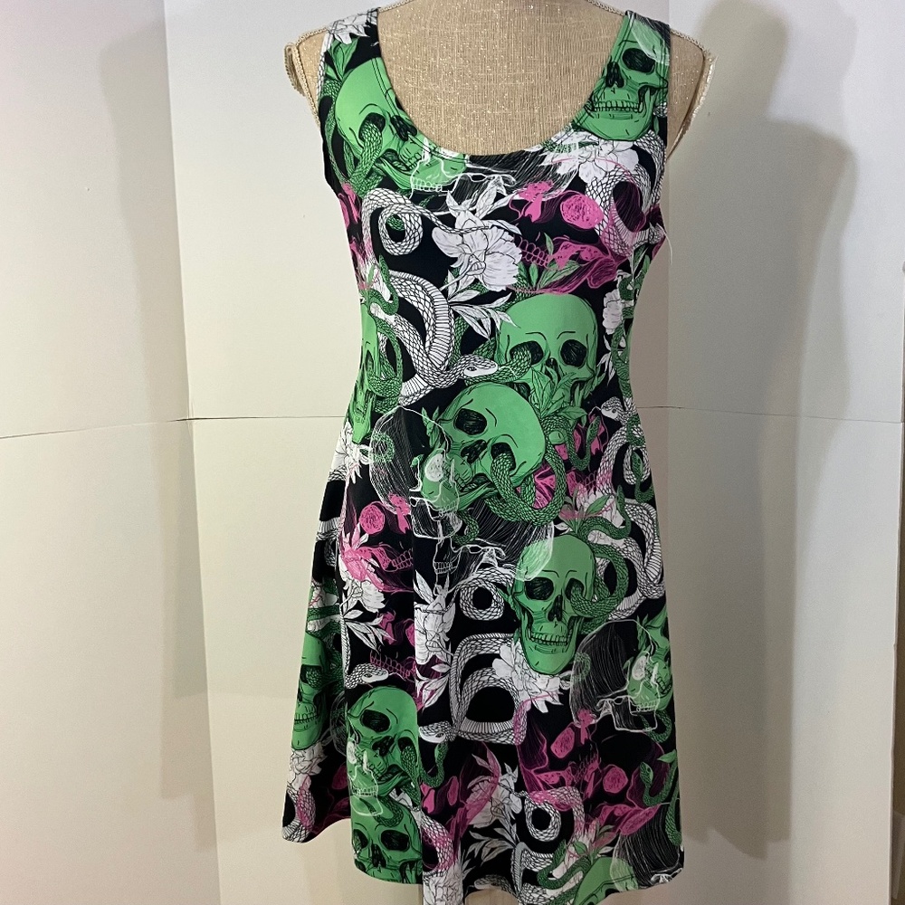 Goth short mini dress grn and black skull and snake  sleeveless  L  COWCOW
